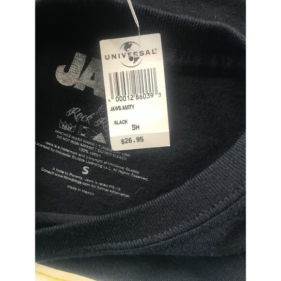 Universal Studios Rock Rebel Amity Island Jaws Shark Cotton T-Shirt Size Small - Picture 4 of 6